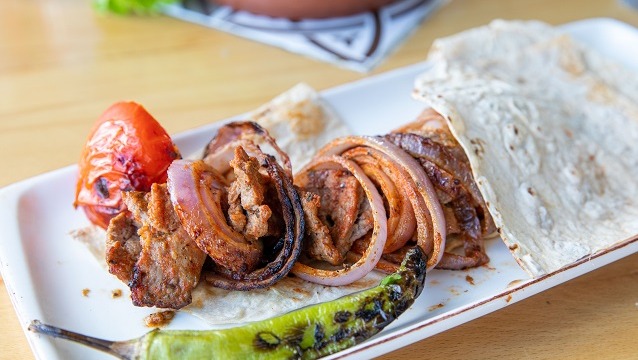 Ali Ocakbaşı Anadolu Yakası’ndaki ilk şubesiyle Suadiye’de açıldı
