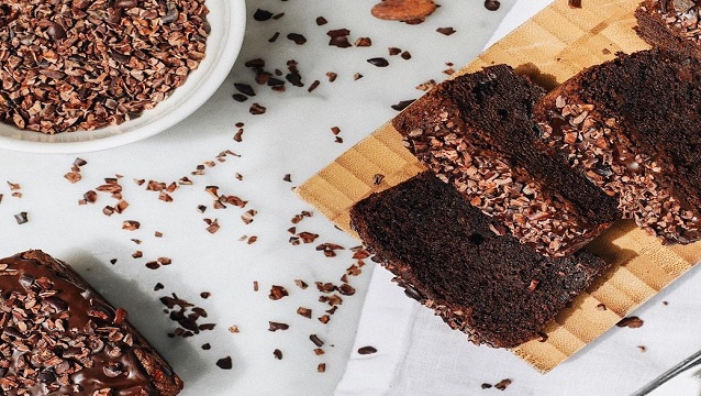 Altınmarka’dan kakao nibli vegan kek tarifi 