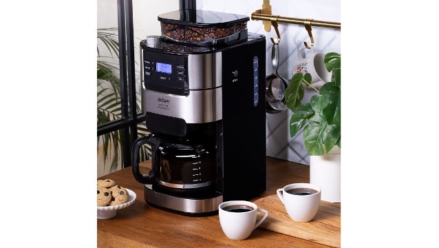 Arzum Brewtime Fresh Grind Filtre Kahve Makinesi ile güne taze bir başlangıç yapın  
