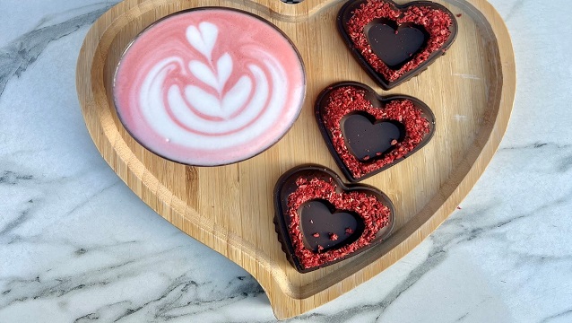 Aşkın renginden ilham alan lezzet: “Valentines Latte”