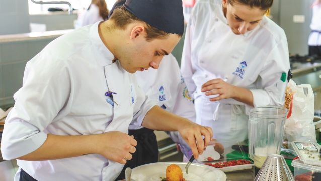 Bahçeşehir Üniversitesi Gastronomi Bölümü, uygulama mutfakları ve eğitimiyle fark yaratıyor 