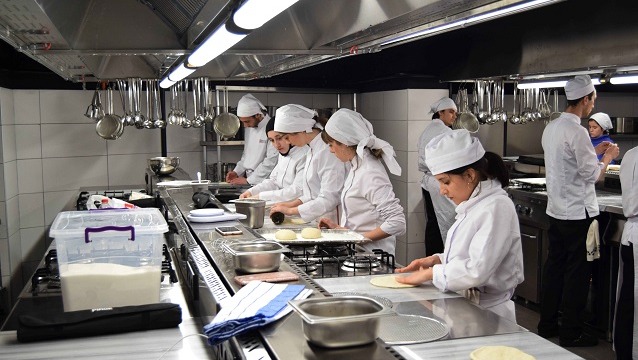 Beykoz Üniversitesi Gastronomi ve Mutfak Sanatları Bölümü donanımlı şef adayları yetiştiriyor 
