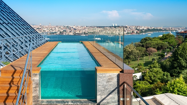 Boğaz manzaralı Open Air Spa’da keyifli ve aktif bir yaz tatili