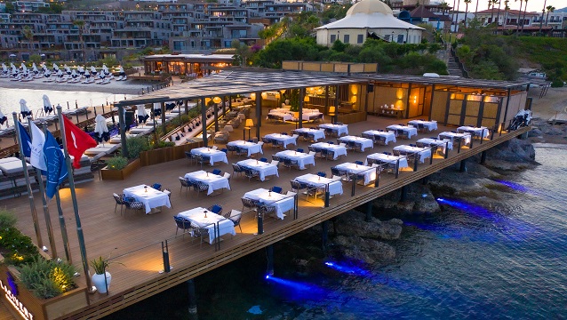 Boğazın incisi Lacivert  kalite ve şıklığı ile Le Chic Bodrum’a geliyor