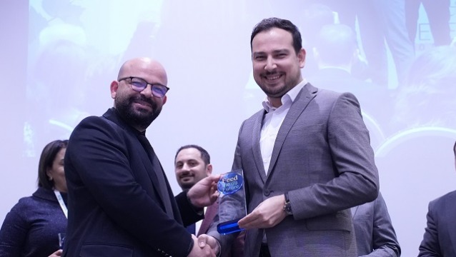 Bursa Kebap Evi Feed The Future Ödülleri’nde “Hazır Et Ürünü Kategorisi''nde ödül aldı.   