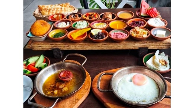 Sa Va, Cihangir’de dolu dolu kahvaltı deneyimi yaşatıyor