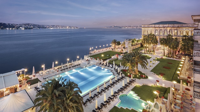 Çırağan Palace’ta gastronomi dolu yaz
