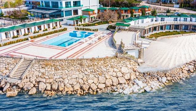 Dedeman’ın Van’daki ilk oteli Dedeman Van Resort & Aquapark açıldı
