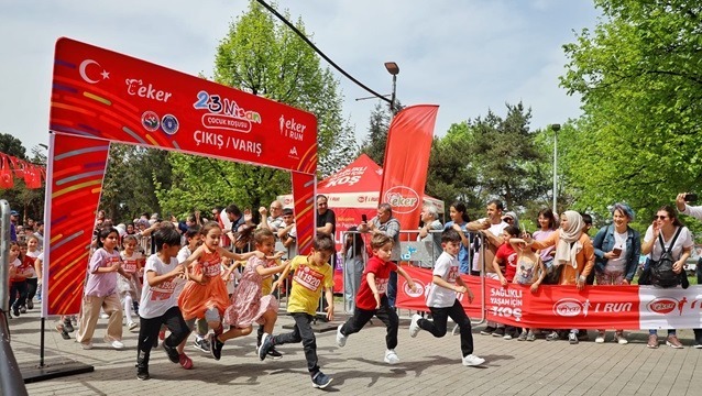 “Eker I Run 23 Nisan Çocuk Koşusu”, büyük bir katılımla yapıldı