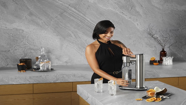 Ferahlatan bahar trendi: Sage The InFizz Fusion Soda Makinesi ile tanışın