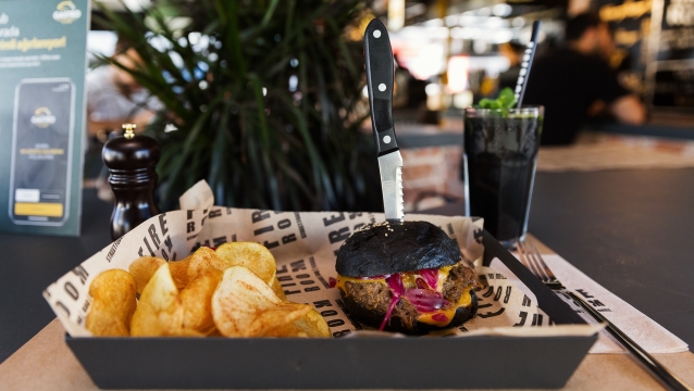 Fireroom Foods; odun ateşiyle harlanan bir zamane büfesi