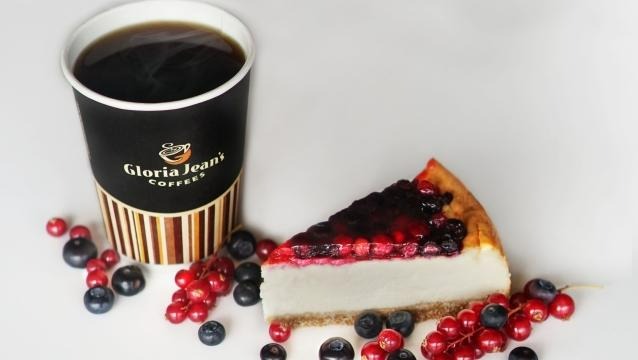 Gloria Jean’s Coffees’den dağ meyveli cheesecake