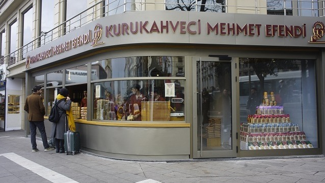 Kurukahveci Mehmet Efendi’nin Sirkeci Marmaray çıkışındaki yeni mağazası hizmet vermeye başladı