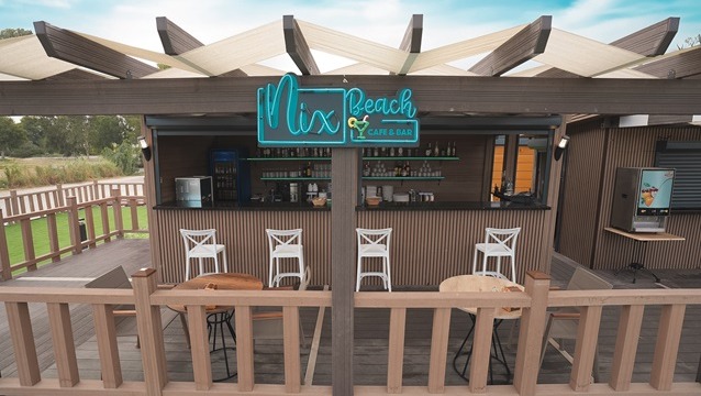 Kuşadası’nın gözdesi Nix Beach sezonu açtı