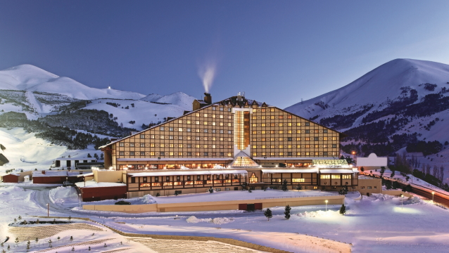 Polat Erzurum Resort Hotel’de kayak sezonu açıldı