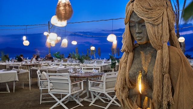 Rammos Hotel Hizmet anlayışıyla ön plana çıkıyor