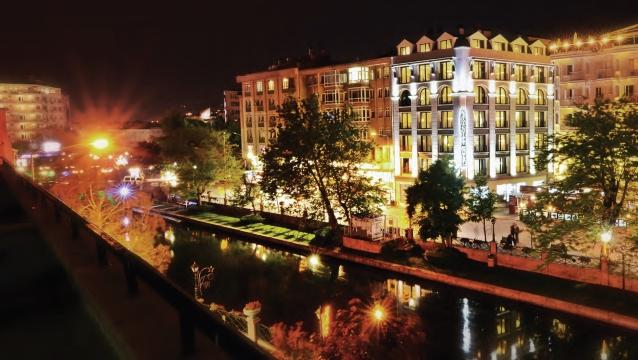 SennaCity Hotel, Eskişehir keşfinizi manzarasıyla taçlandırıyor