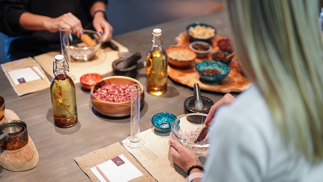 Six Senses Kaplankaya Alchemy Bar atölyesinde doğanın modern simya mucizesi ile tanışın