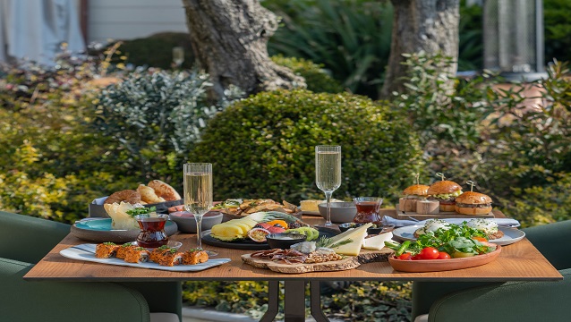 Six Senses Kocataş Mansions, istanbul, Sparkling Saturday kahvaltısı ile Cumartesi sabahlarına renk katıyor