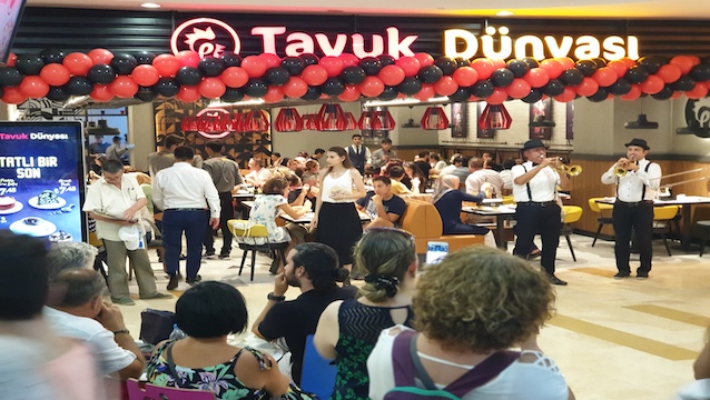 Tavuk Dünyası, Sakarya’da 3’üncü restoranını açtı