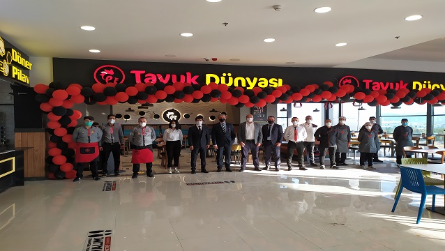 Tavuk Dünyası şimdi de Siirt’te