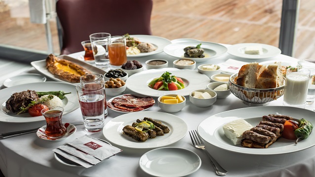 Türk ve Osmanlı mutfağının lezzet dolu iftar sofraları Borsa Restaurant